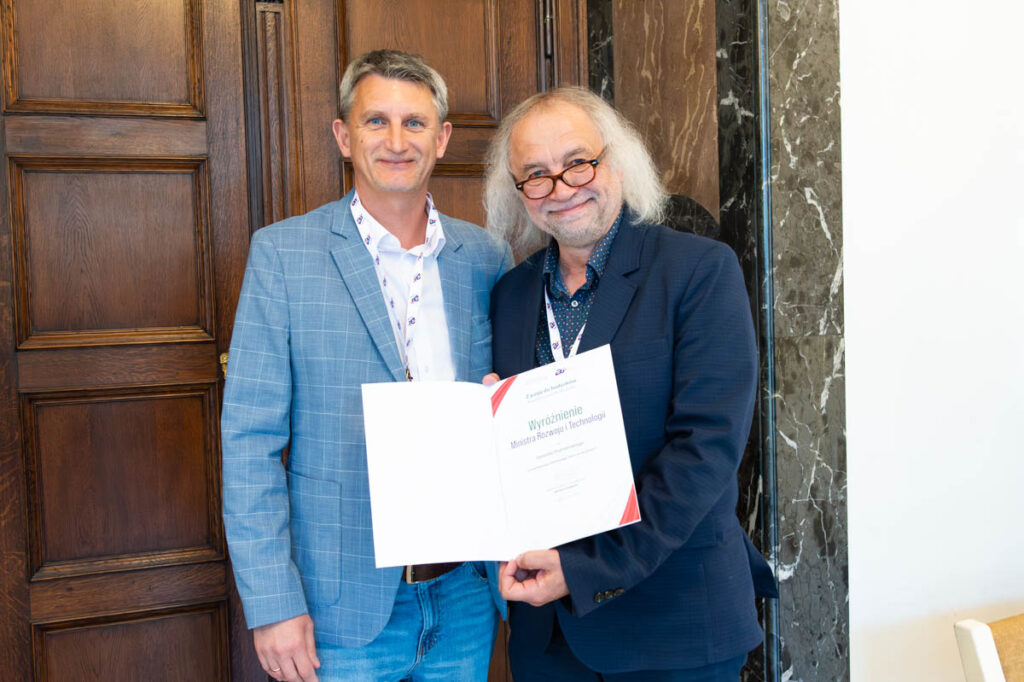 Read more about the article Powiat Poznański nagrodzony za rewitalizację Dworu Skrzynki