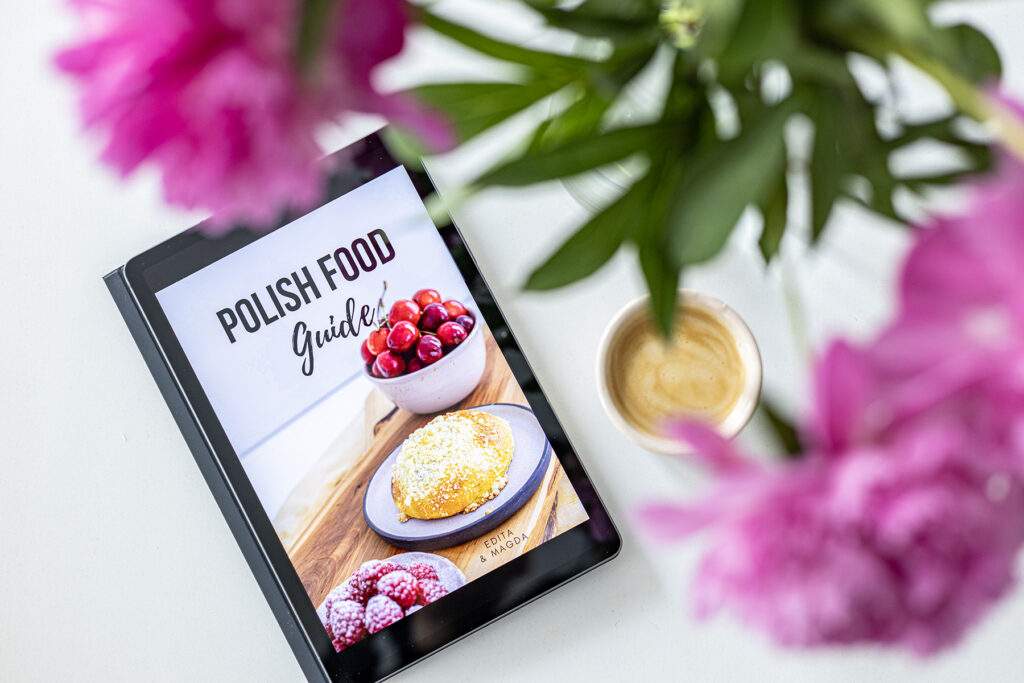 Read more about the article Restauracja Dworu Skrzynki w anglojęzycznym ebooku o kuchniach regionalnych