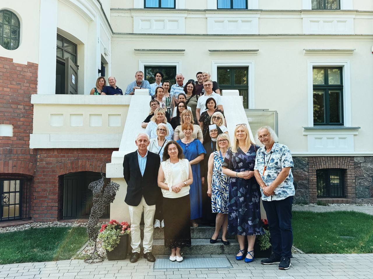 You are currently viewing Sympozjum naukowe „Leon Wyczółkowski – sztuka bez granic” zgromadziło badaczy, muzealników i artystów w Dworze Skrzynki